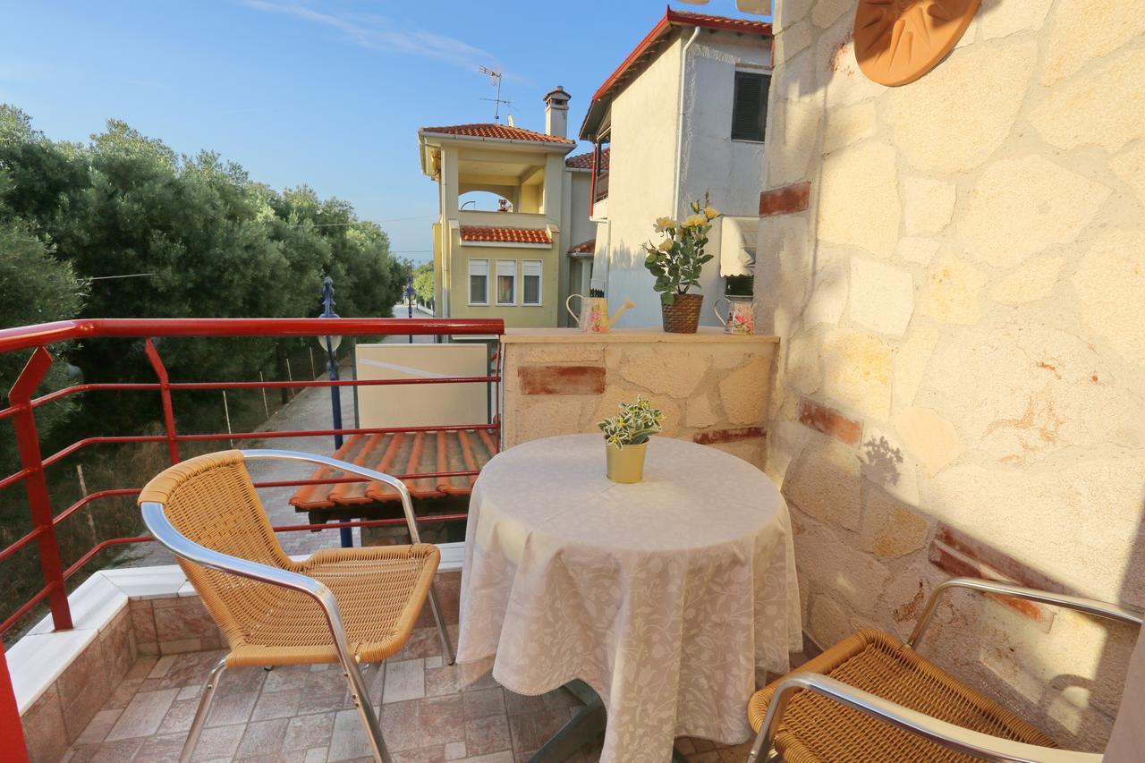 Katerina Apartments Pefkochori Exterior foto